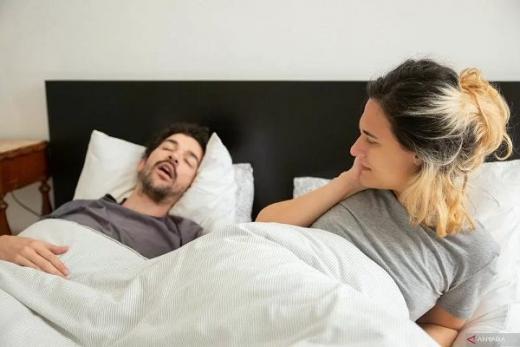 Merokok Bisa Sebabkan Tidur Mendengkur, Ini Penjelasan dan Cara Mengatasinya