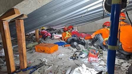 Evakuasi Panjang Ponpes Al-Khoziny: 102 Santri Keluar, Puluhan Masih Terjebak