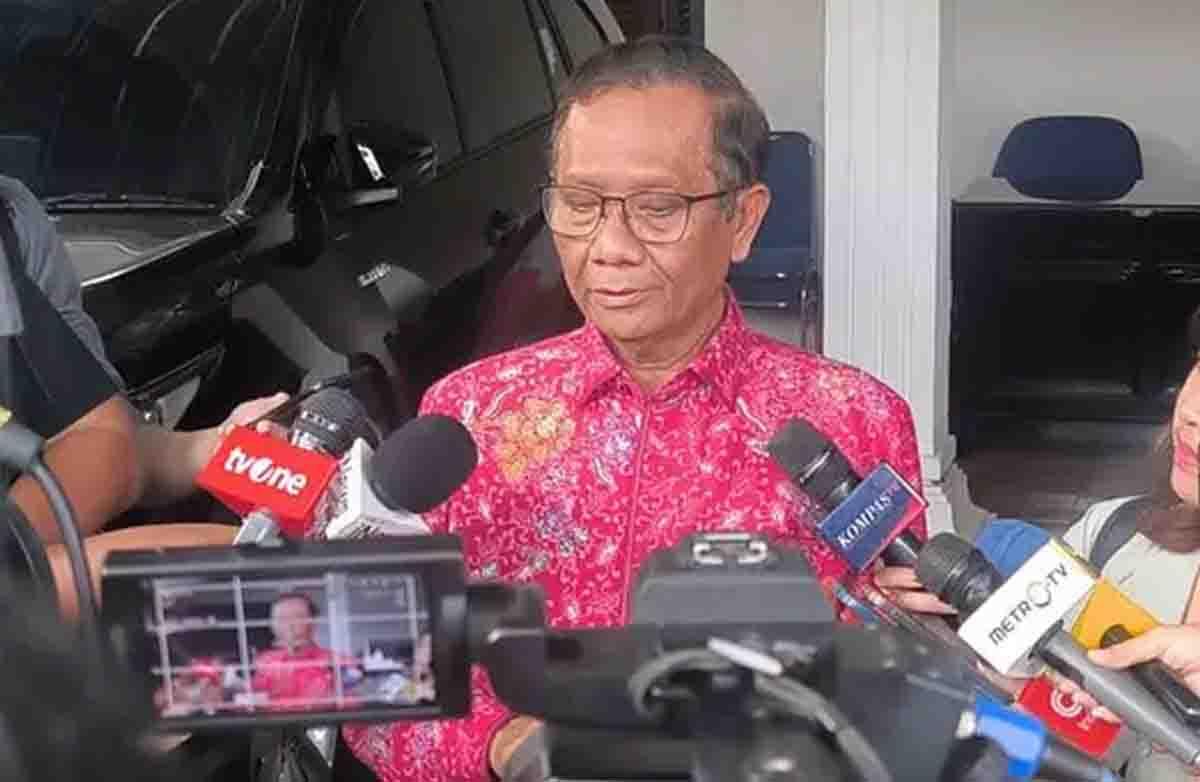 Cucunya Jadi Korban, Mahfud MD Minta Pemerintah Serius Benahi MBG