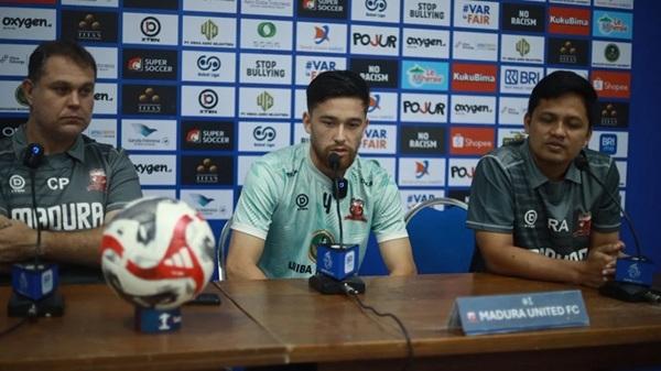 Jordy Wehmann Butuh Pertolongan Suporter untuk Putus Tren Negatif