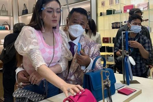 Polisi Bakal Panggil Hotman Paris Terkait Dugaan Postingan Konten Asusila