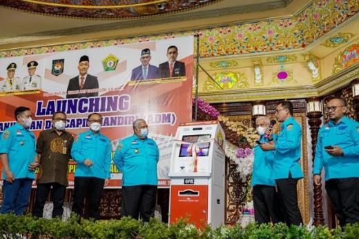 Dukcapil Hadiri Peluncuran Mesin ADM di Kendari