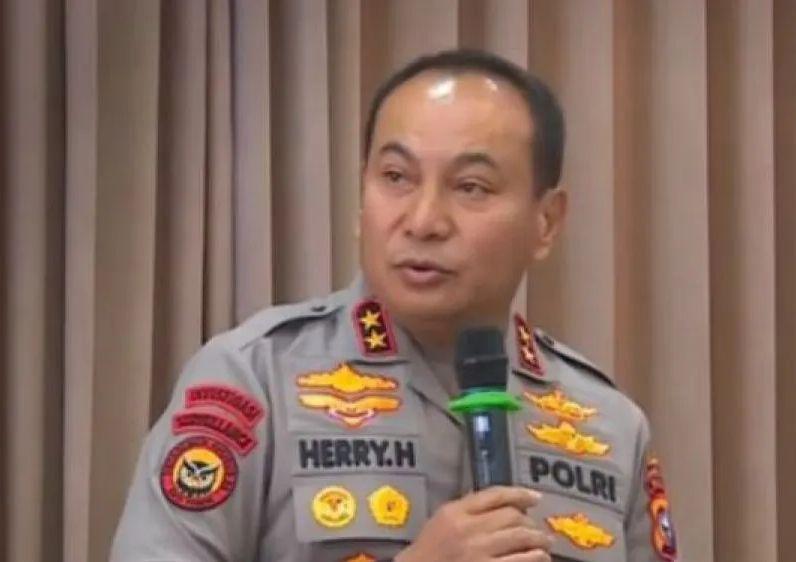 Tongkat Komando Polda Riau Berganti, Irjen Arman Achdiat Gantikan Hery Herjawan