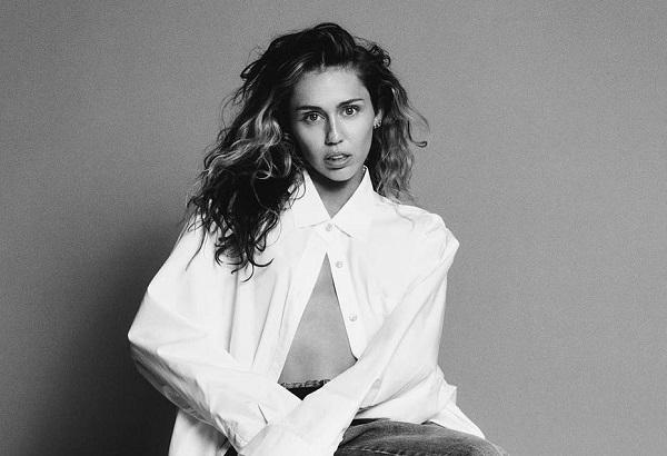 Miley Cyrus Siap Tampil Prima di Grammy Awards 2024