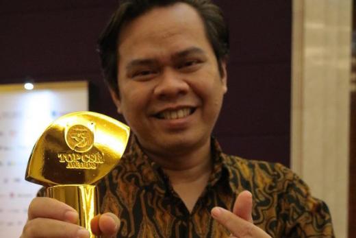 Baznas dan Pimpinannya Raih Penghargaan TOP CSR