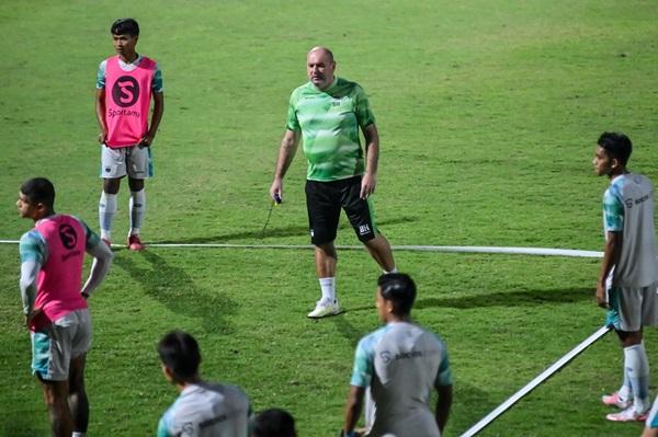 Bojan Hodak Sebut Setiap Gol dan Poin Penting Baik Persib Bandung