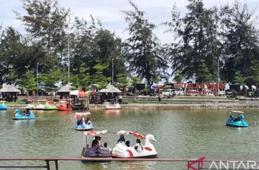 Objek Wisata di Pariaman Mulai Ramai Dikunjungi Wisatawan