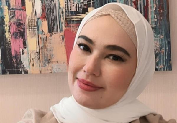 Catherine Wilson Resmi Cerai dengan Idham Masse