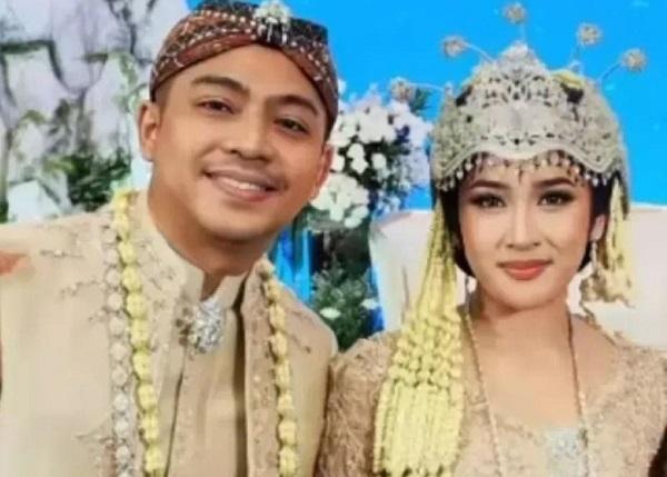 Ade Govinda Resmi Menikah dengan Indi Arisa