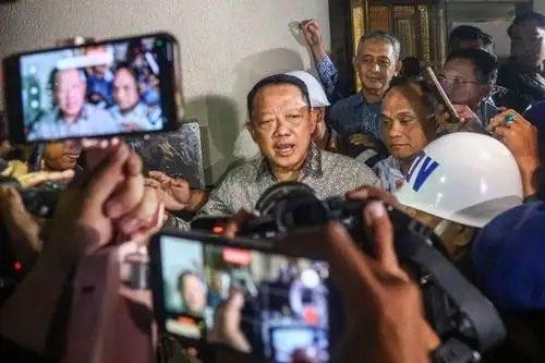 Terseret Jejak Uang Febrie, Empat Perusahaan dan Kantor Tersangka Digeledah Jaksa