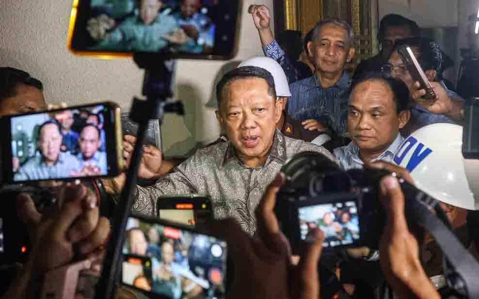 Terseret Dugaan Korupsi ASABRI, Kejagung Berhentikan Sementara Jaksa Febrie Adriansyah