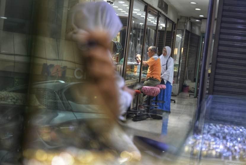 Harga Emas Antam Stabil, Cermin Gejolak Pasar Global