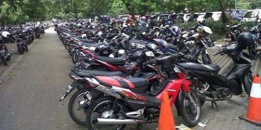 Pesisir Selatan Gratiskan Parkir Roda Dua di Seluruh Destinasi Wisata, Kalau Ada yang Pungut, Segera Lapor