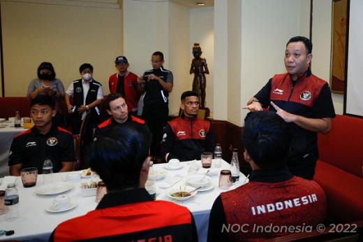 Jelang Laga Perdana Sepakbola, CdM Berharap “Garuda Muda” tak Gentar Hadapi Vietnam