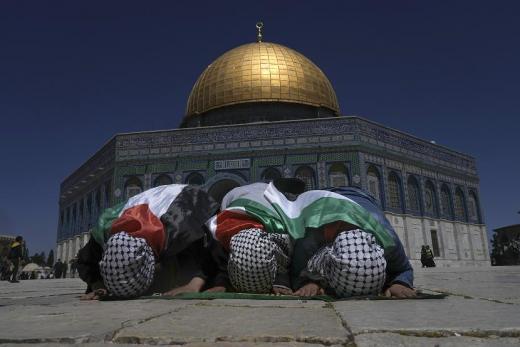 Palestina Kutuk Larangan Adzan Isya di Al-Aqsa
