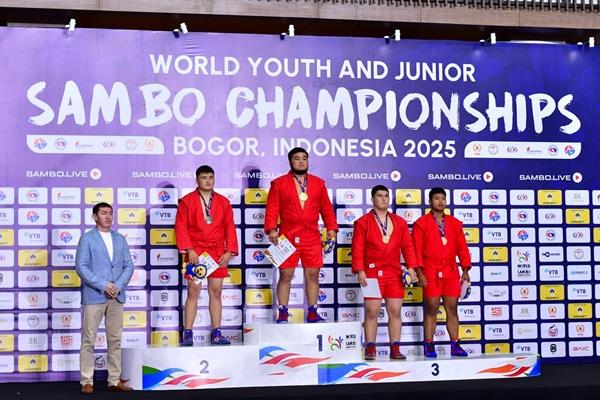 Tree Apdiansyah Putra Pastikan Indonesia Rebut 4 Perunggu, FIAS1 Mantapkan Dominasi