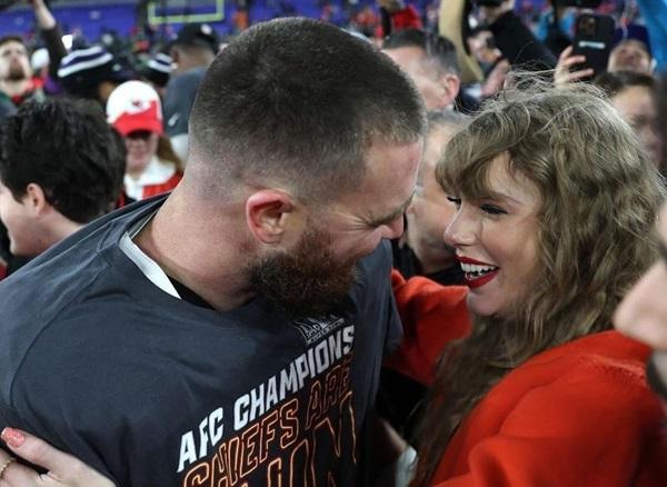 Travis Kelce Kirim Pesan Manis untuk Taylor Swift Usai Menang di Grammy Awards 2024