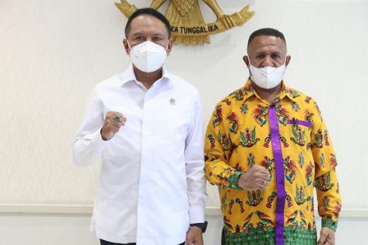 Bupati Pegunungan Bintang Sampaikan Aspirasi Masyarakat Terkait Pembangunan Sarana dan Prasarana Olahraga