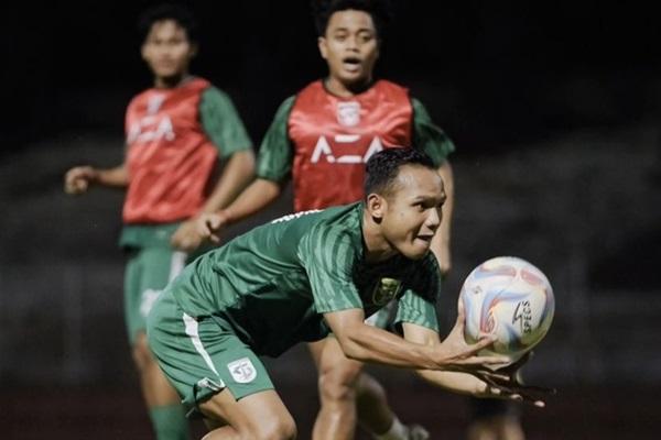 Pelatih Persebaya Paul Munster Senang dengan Kepatian Jadwal Terbaru