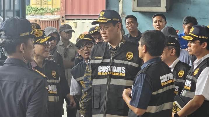 Biaya Sewa Murah Jadi Celah Importir Timbun Barang di Area Pelabuhan