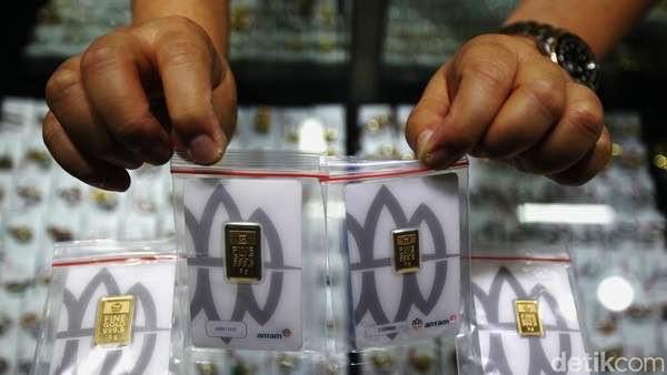 Harga Emas Antam Pecah Rekor, Warga Dilema: Jual Sekarang atau Simpan?