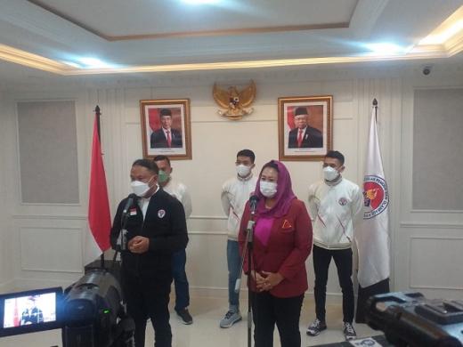 WartaPKU.com Menpora Amali saat memberikan