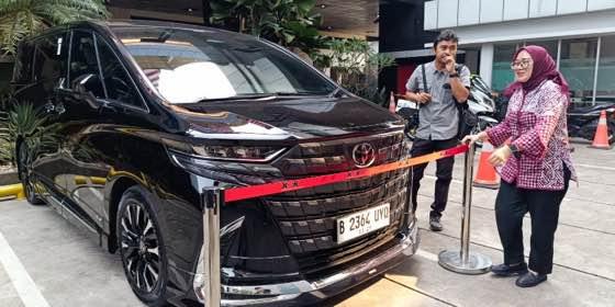 Terbukti Bukan Milik Pribadi, KPK Kembalikan Mobil Alphard Wamenaker ke Kemnaker