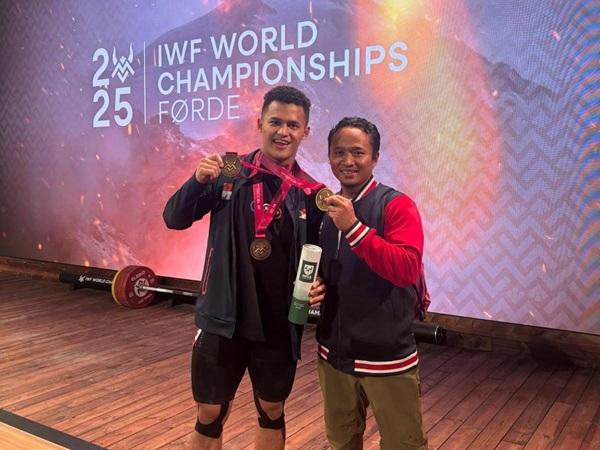 Usai Demam,, Rizki Masih Mampu Kumandangkan Lagu Indonesia Raya