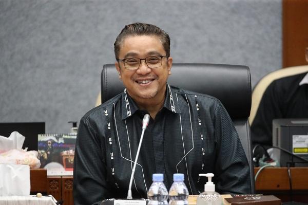 Dede Yusuf Minta Rumput SUGBK Penuhi Standar FIFA Saat Indonesia Jamu Vietnam