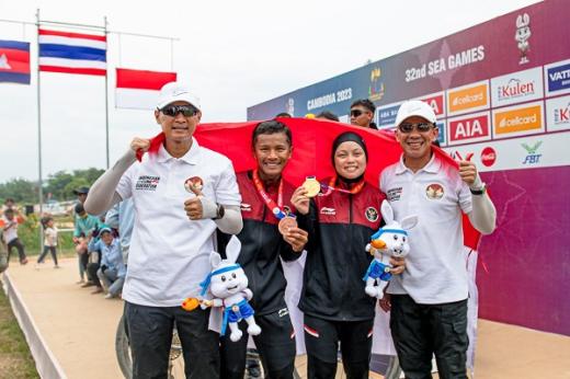 Pebalap Sepeda MTB Indonesia Lampaui Target Emas