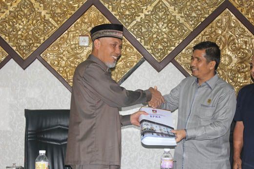 Pemkot-DPRD Padang Sepakati KUA-PPAS APBD 2017