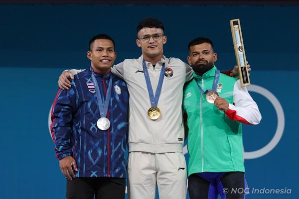 Rizki Bersyukur Jadi Lifter Pertama Penyumbang Medali Emas di Olimpiade Paris 2024