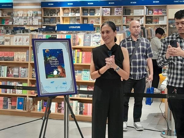 Meliza Maria Luncurkan Buku Terbaru “Tidak Berdiri Sendiri”, Kisah Tentang Menyusun Puzzle Seperti Menata Kehidupan