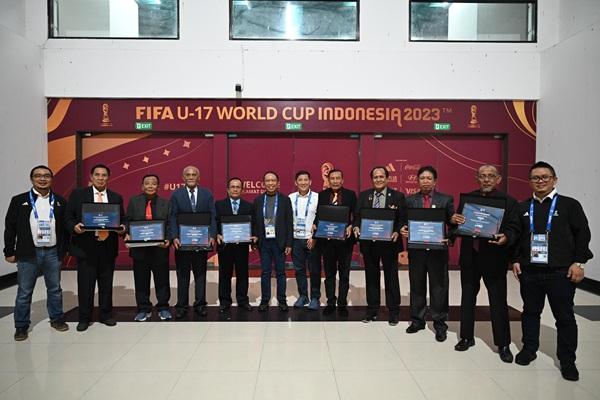 I League Beri Penghargaan Delapan Match Commissioner Pensiunan