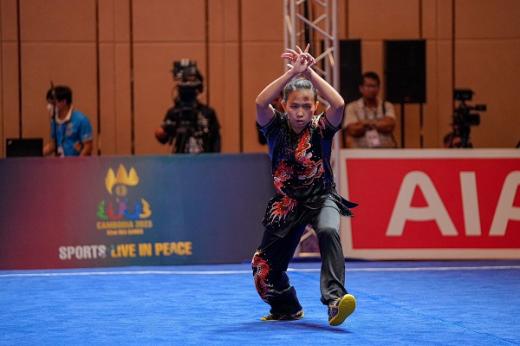 Tasya Sukses Raih Perak di Penampilan Perdana