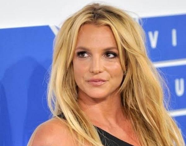 Britney Spears Jual Hak Seluruh Katalog Musiknya