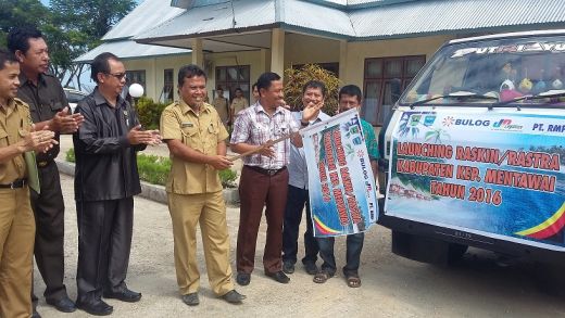 Bulog Sumbar Launching Raskin di Kepulauan Mentawai