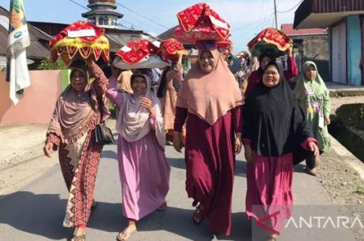 Usai Puasa Enam, Pasaman Barat Jaga Tradisi Manjalang Buya Lubuk Landur