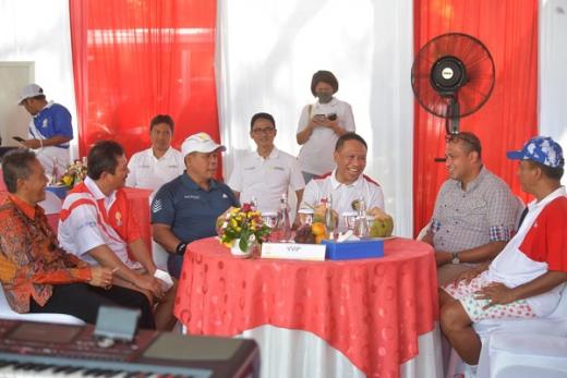 Unnes Gelar Kompetisi Tenis Terbuka antar Profesor