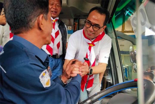 Dorong Penggunaan Transportasi Massal, Menhub Ajak Pejabat Naik Angkutan Umum
