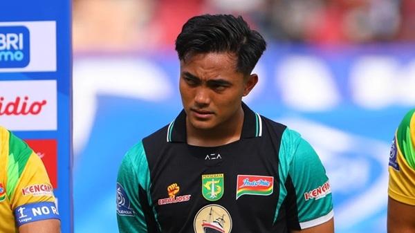 Persebaya Surabaya Tetap Pertahankan Ernando Ari