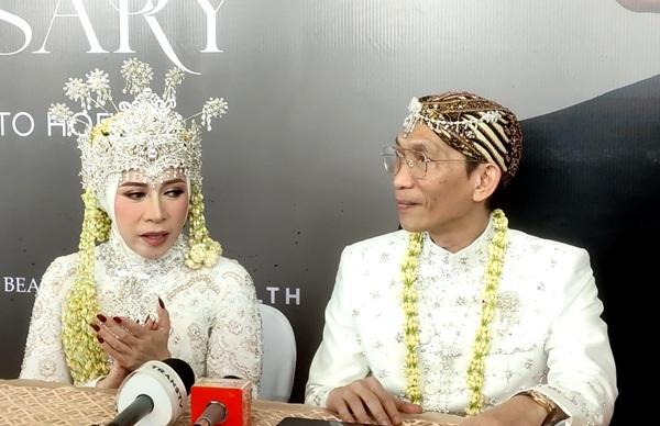 Melly Goeslaw dan Anto Hoed Rayakan 3 Dekade Cinta dengan Aksi Sosial Mulia