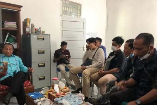 Dinas LH Pasaman Barat dan PLN Segera Pangkas Pohon Pelindung yang Lapuk