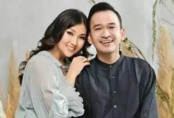 Satu Dekade Bersama, Ruben Unsu Gugat Cerai Sarwendah