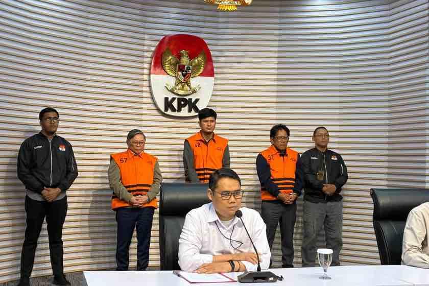 Dari Dolar Singapura ke Lampung, Begini Modus Suap Pengusaha dalam Kasus Korupsi Hutan Inhutani V