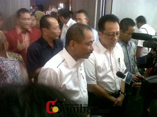 Disampaikan Langsung kepada Menpar Arief Yahya, Sumbar Ditetapkan Menjadi Destinasi Wisata Halal Dunia