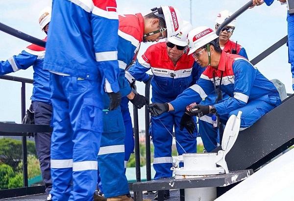 Kawal Libur Musim Panas, Komut Pertamina Cek Kualitas Avtur AFT Ngurah Rai