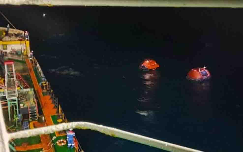 Sinergi Keselamatan Maritim, Pertamina Patra Niaga Evakuasi Korban KMP Virgo Transport