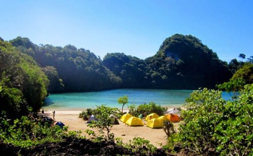 4 Tempat Wisata Paling Menakjubkan di Indonesia