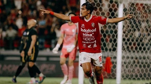 Johnny Jansen Minta Pemain Bali United Terbuka dan Berani Bicara Perbaikan